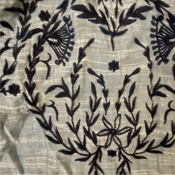 Sundance Blue Blouse with Embroidery - Picture 4 of 7